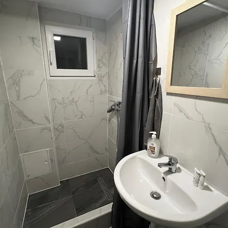 Miko Next To Castle District Διαμέρισμα